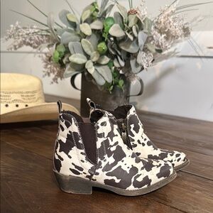 Ariat White and Brown Western Boots